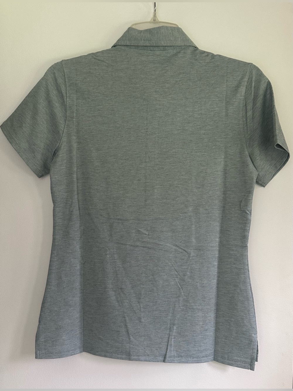 Travis Mathew Women’s Featherweight Golf Polo Shirt New - Picture 6 of 10